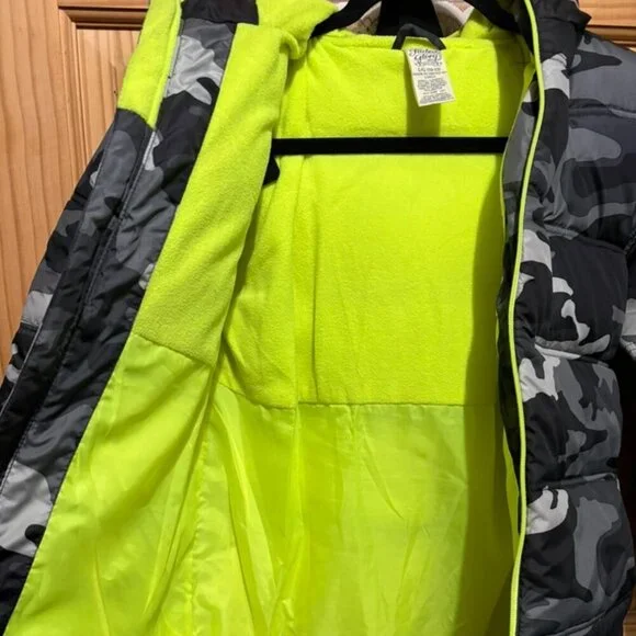 Faded Glory Kids Camo Puffer Jacket Hooded Zip Front Boys Girls L 10 12 - Picture 4 of 4